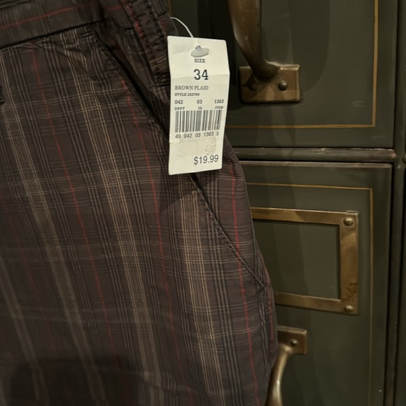 Utility Men’s Shorts - Picture 4 of 4